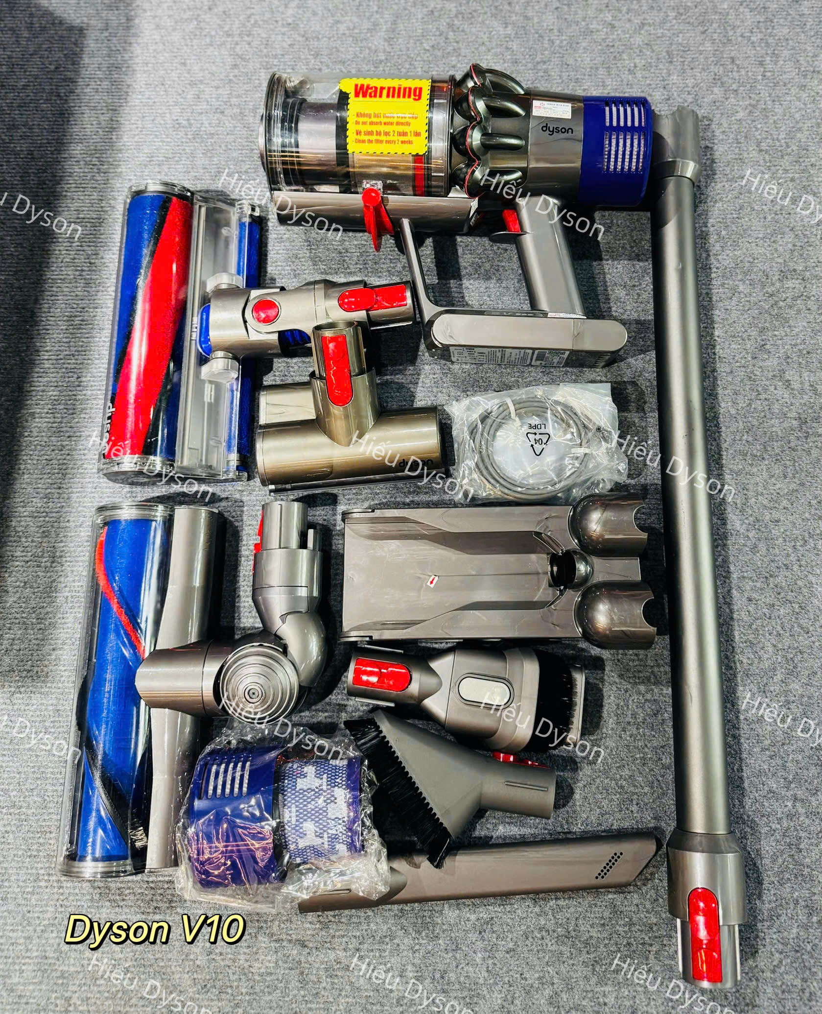 may-hut-bui-dyson-v10